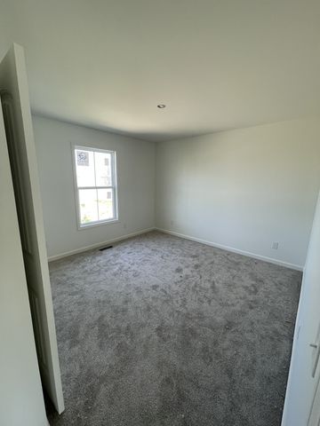 100 Donald Dr, Lafayette, TN 37083