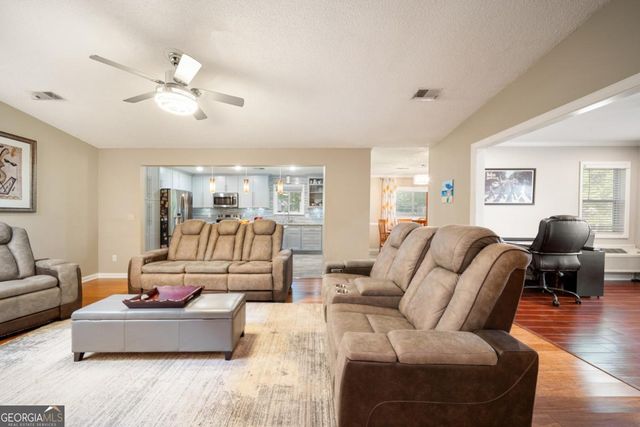 2760 Baramore Road NE, Marietta, GA 30062