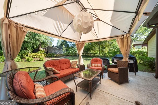 2760 Baramore Road NE, Marietta, GA 30062