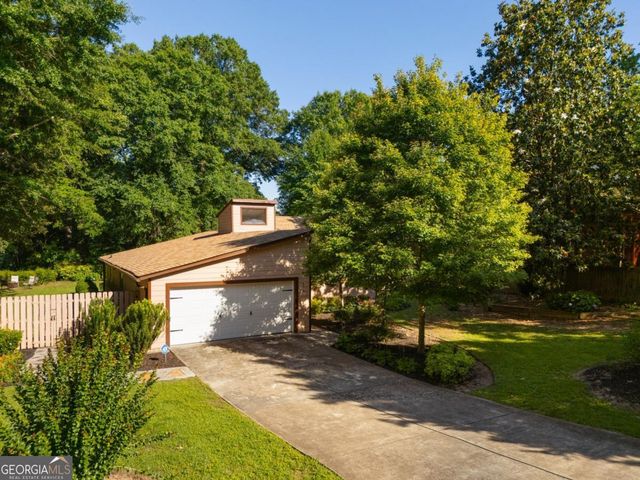 2760 Baramore Road NE, Marietta, GA 30062