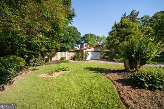 2760 Baramore Road NE, Marietta, GA 30062