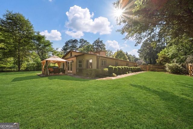 2760 Baramore Road NE, Marietta, GA 30062