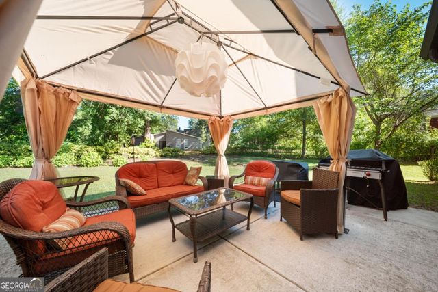 2760 Baramore Road NE, Marietta, GA 30062
