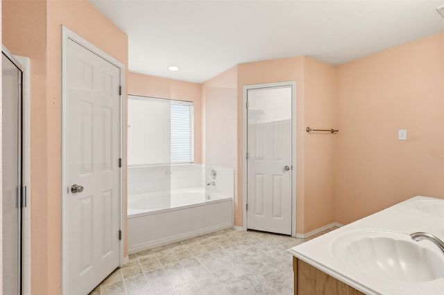 747 Tanglewood Drive, Burleson, TX 76028