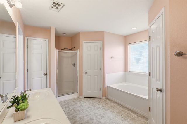 747 Tanglewood Drive, Burleson, TX 76028