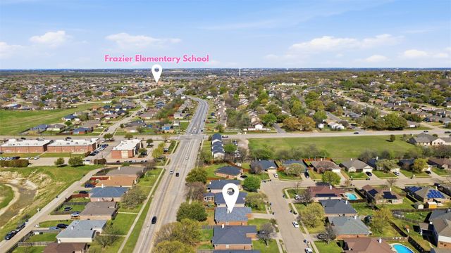 747 Tanglewood Drive, Burleson, TX 76028