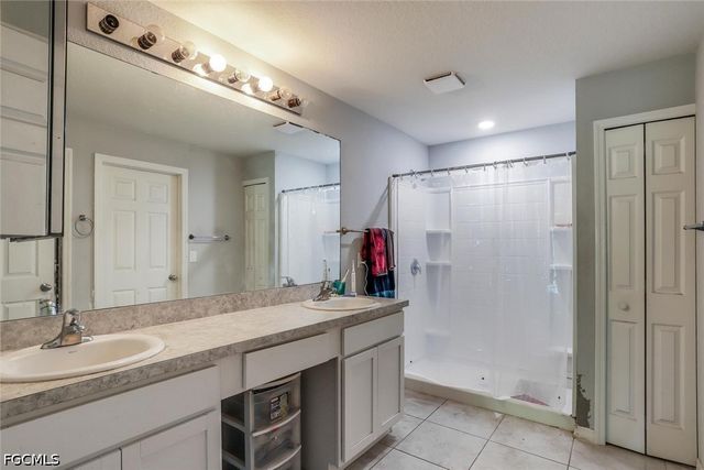 1139 NW 14th TER, Cape Coral, FL 33993