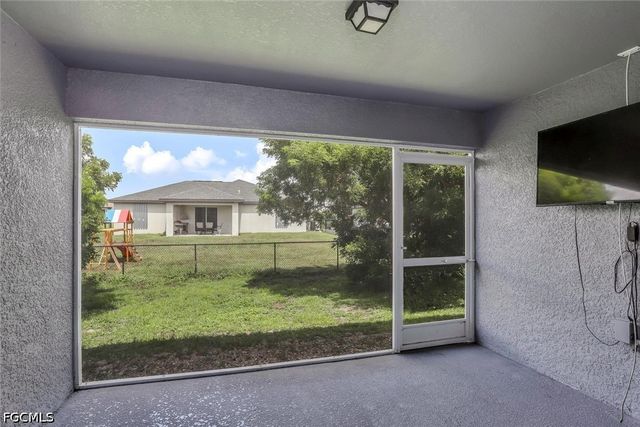 1139 NW 14th TER, Cape Coral, FL 33993
