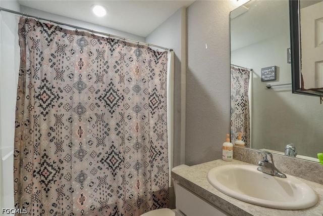 1139 NW 14th TER, Cape Coral, FL 33993