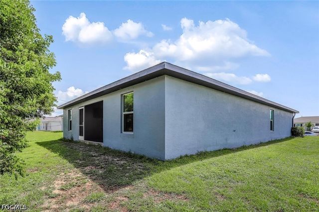 1139 NW 14th TER, Cape Coral, FL 33993