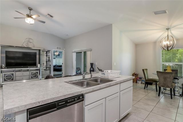 1139 NW 14th TER, Cape Coral, FL 33993