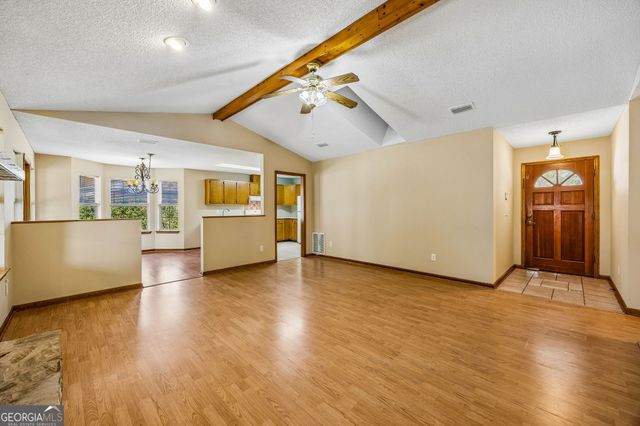 279 Pine Avenue, Kingsland, GA 31548