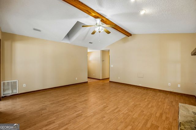 279 Pine Avenue, Kingsland, GA 31548