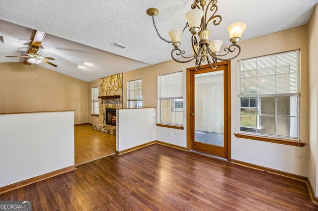 279 Pine Avenue, Kingsland, GA 31548