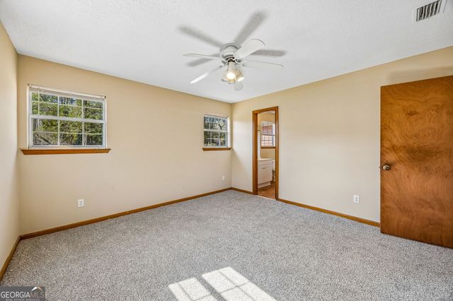 279 Pine Avenue, Kingsland, GA 31548