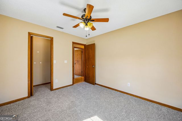 279 Pine Avenue, Kingsland, GA 31548