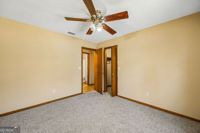 279 Pine Avenue, Kingsland, GA 31548