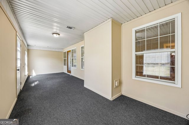 279 Pine Avenue, Kingsland, GA 31548