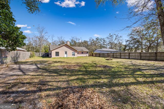 279 Pine Avenue, Kingsland, GA 31548