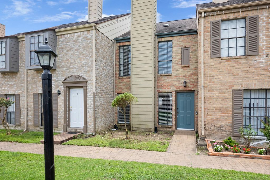 9901 Sharpcrest Street F3, Houston, TX 77036