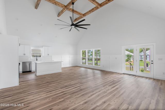 104 NW 23rd Street, Oak Island, NC 28465