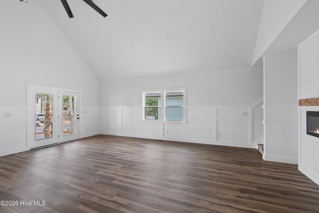 104 NW 23rd Street, Oak Island, NC 28465