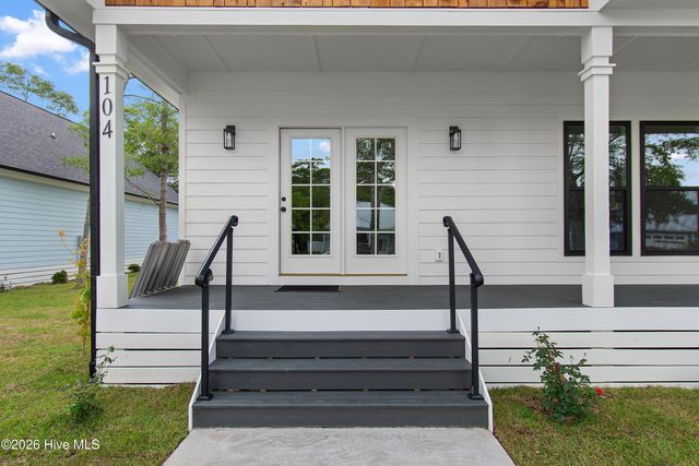 104 NW 23rd Street, Oak Island, NC 28465