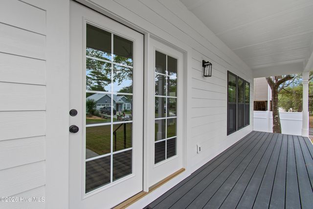 104 NW 23rd Street, Oak Island, NC 28465