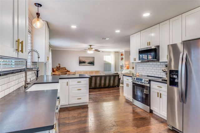 10628 Winding Passage Way, Fort Worth, TX 76131