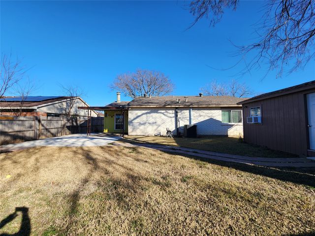 7508 Red Willow Road, Fort Worth, TX 76133