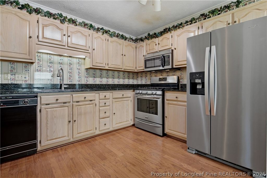 2432 LULL WATER Drive, Fayetteville, NC 28306 — photo 10