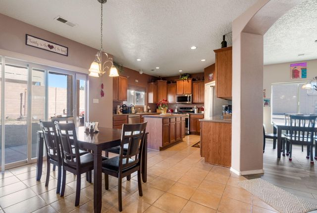 1229 Sidewinder Road NE, Rio Rancho, NM 87144