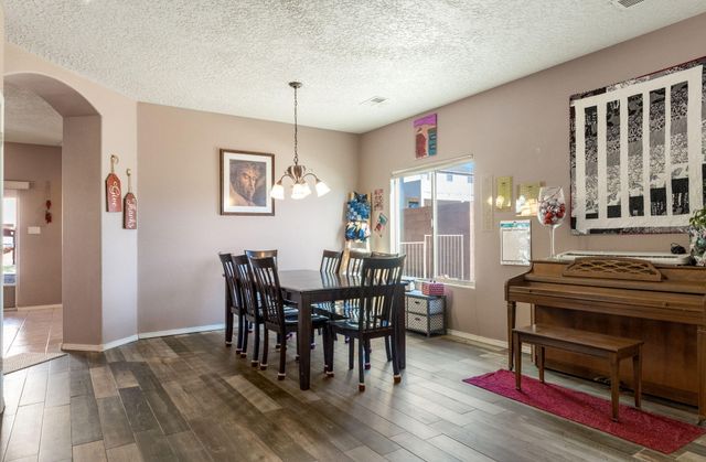 1229 Sidewinder Road NE, Rio Rancho, NM 87144