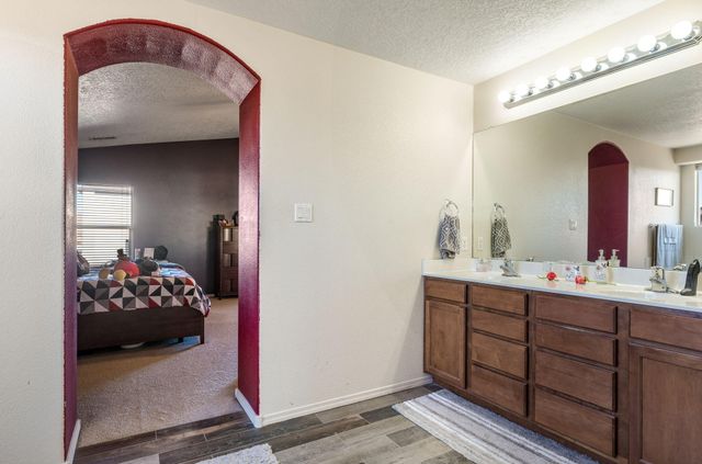 1229 Sidewinder Road NE, Rio Rancho, NM 87144