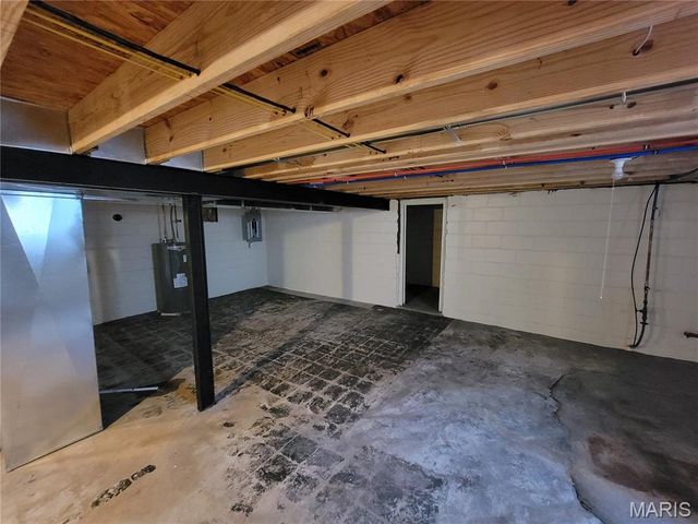 222 S Barat Avenue, Ferguson, MO 63135