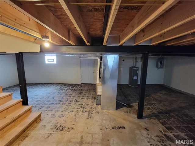 222 S Barat Avenue, Ferguson, MO 63135