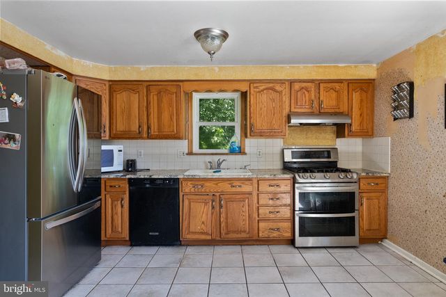 112 WILLIAMSBURG WAY, Mount Laurel, NJ 08054