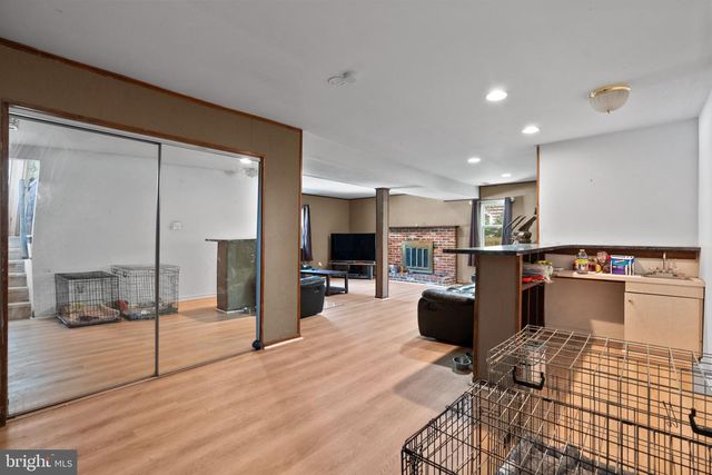 112 WILLIAMSBURG WAY, Mount Laurel, NJ 08054