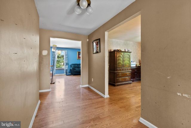 112 WILLIAMSBURG WAY, Mount Laurel, NJ 08054