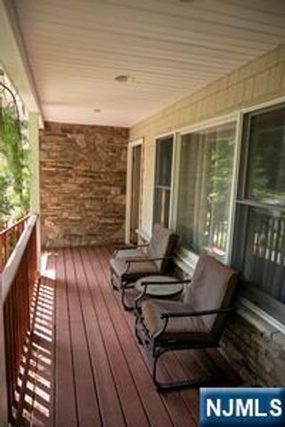 51 Rutherford Place, Montvale, NJ 07645