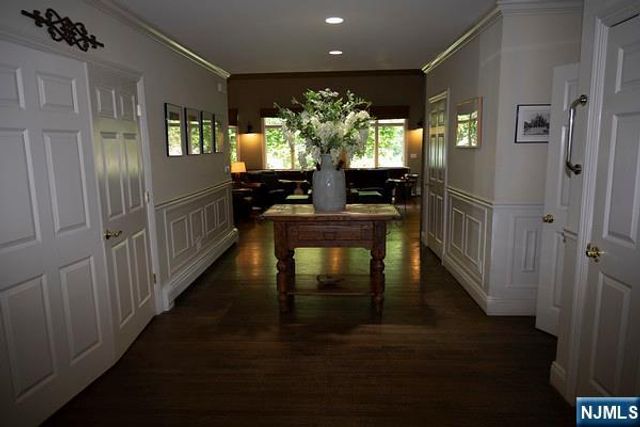 51 Rutherford Place, Montvale, NJ 07645