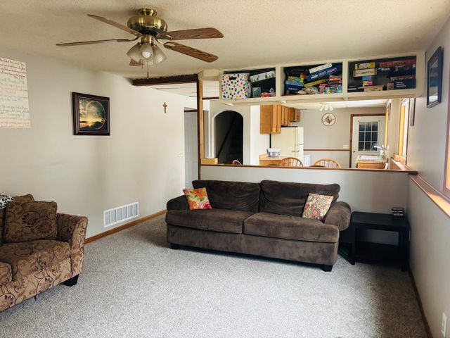 907 Pine Street, Hastings, MN 55033