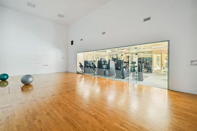 17108 CARRINGTON PARK DRIVE 701, Tampa, FL 33647