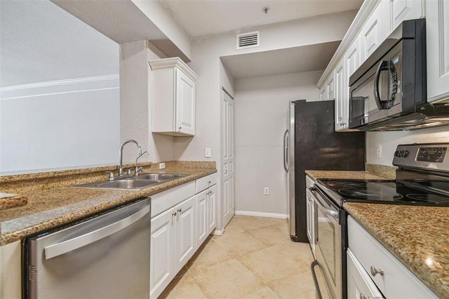 17108 CARRINGTON PARK DRIVE 701, Tampa, FL 33647