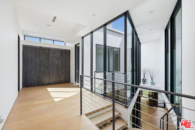 6610 Maryland Drive, Los Angeles, CA 90048