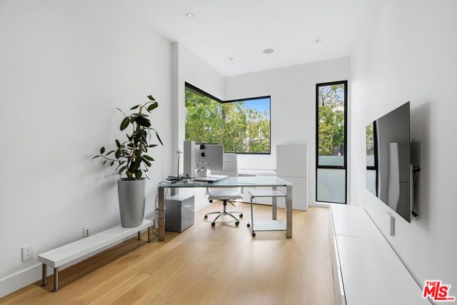 6610 Maryland Drive, Los Angeles, CA 90048