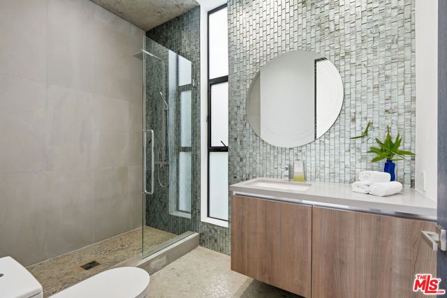 6610 Maryland Drive, Los Angeles, CA 90048