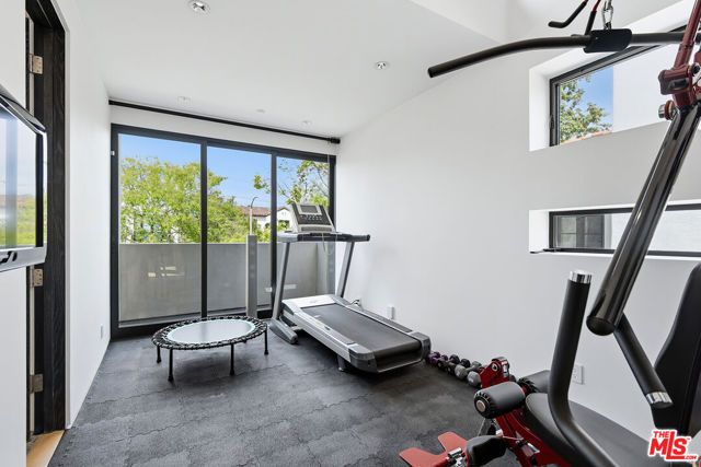 6610 Maryland Drive, Los Angeles, CA 90048