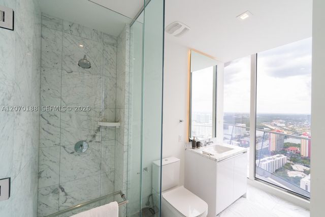 16901 Collins Ave 4201, Sunny Isles Beach, FL 33160