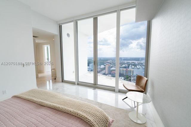 16901 Collins Ave 4201, Sunny Isles Beach, FL 33160
